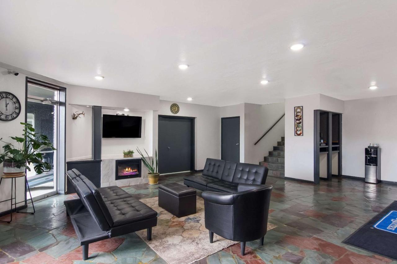 Rodeway Inn & Suites Sidney Historic Downtown I-80 Екстериор снимка