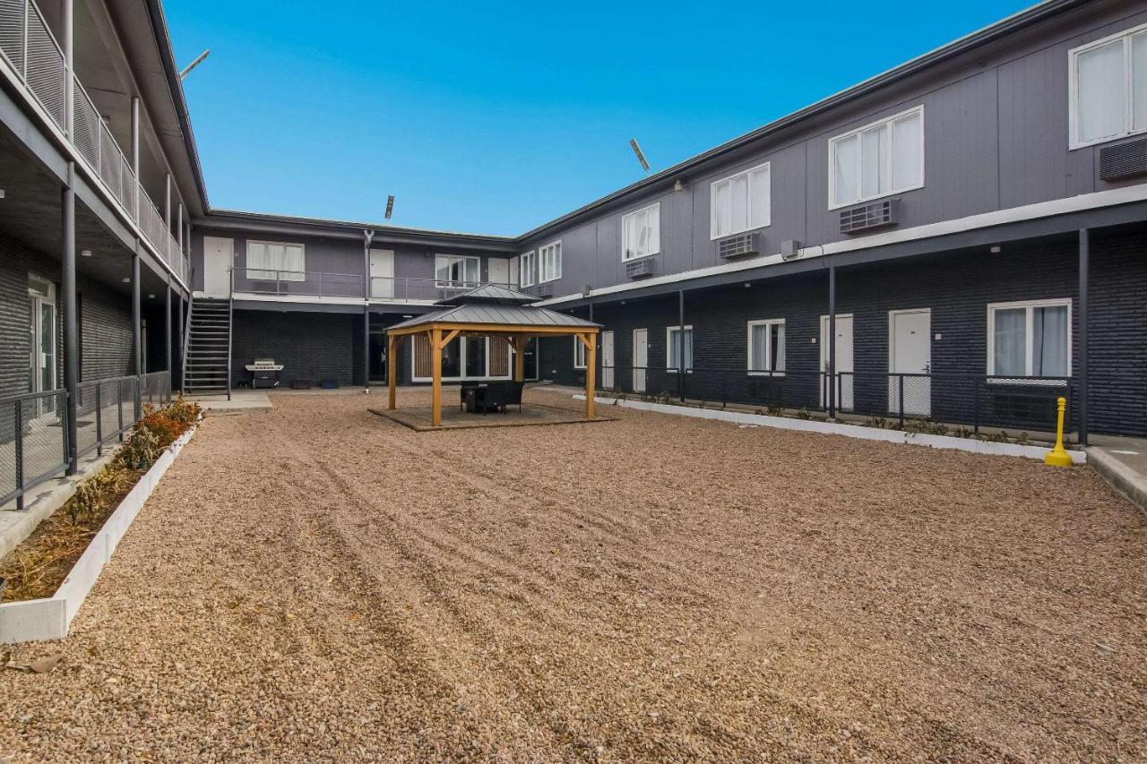 Rodeway Inn & Suites Sidney Historic Downtown I-80 Екстериор снимка