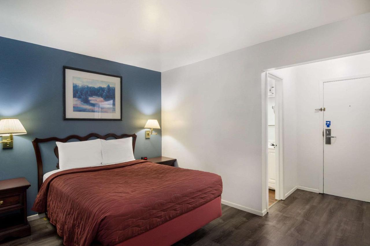 Rodeway Inn & Suites Sidney Historic Downtown I-80 Екстериор снимка