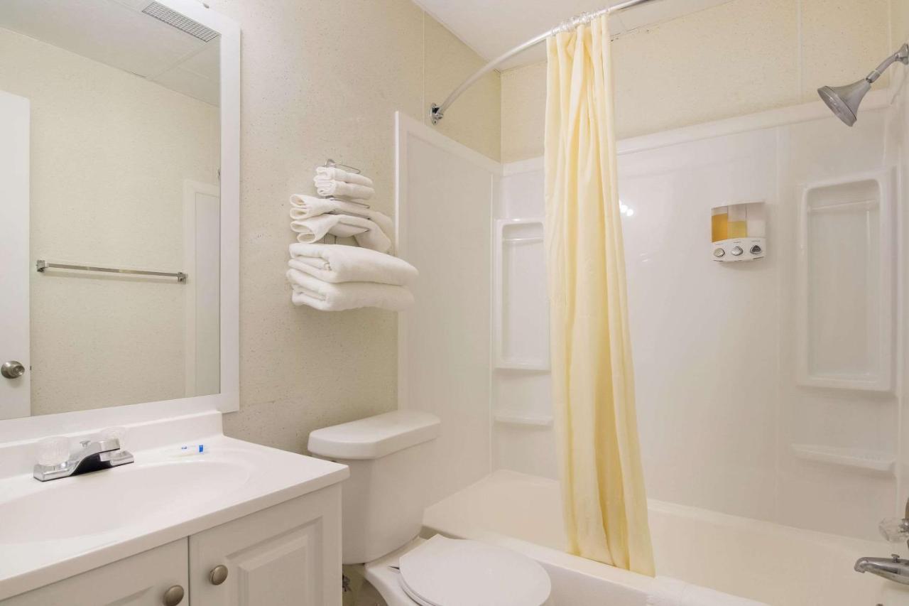 Rodeway Inn & Suites Sidney Historic Downtown I-80 Екстериор снимка