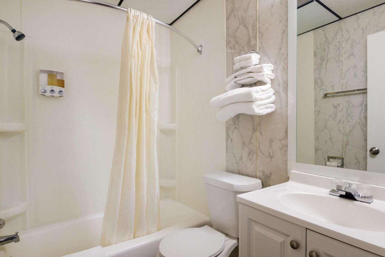 Rodeway Inn & Suites Sidney Historic Downtown I-80 Екстериор снимка